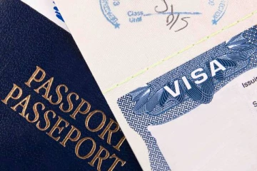 இந்திய விசா விண்ணப்ப மையத்தில் திருட்டு! ஐவர் கைது