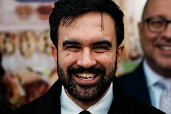 இந்திய வம்சாவளி ஜோஹ்ரான் மம்தானி நியூயார்க் மேயராக தெரிவு | Mamdani Triumphs Mayoral Race