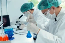 கொரோனாவுக்கு எதிராக உடனடி நோய் எதிர்ப்பு சக்தியை தரக்கூடிய புதிய சிகிச்சையை கண்டுபிடித்துள்ள பிரித்தானிய விஞ்ஞானிகள்!