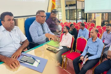 அம்பாறை - வீரமுனை வரவேற்பு வீதி வளைவு அமைப்பது தொடர்பில் இடம்பெற்ற உயர்மட்டக் கூட்டம்