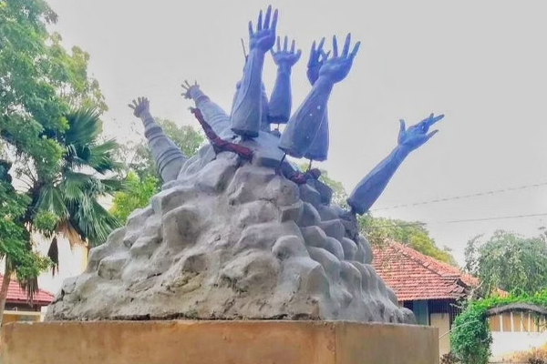 இன்றுடன் 13 ஆண்டுகள் நிறைவடைந்த முள்ளிவாய்க்கால் நினைவேந்தல்! | Today Marks The 13Th Anniversary Of Mullivaikkal