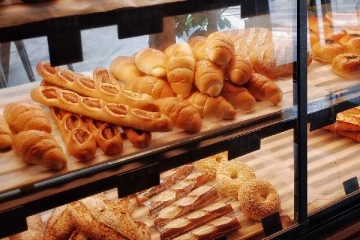 மாதம் ரூ 700 சம்பாதித்ததில் தொடங்கி... இன்று ஆண்டு வருவாய் பல கோடிகள்