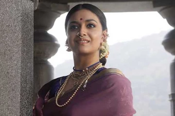 ரூ.100 கோடி பட்ஜெட்டில் உருவான திரைப்படம் ஓடிடி-யில் வெளியாகிறாதா..? நடிகை கீர்த்தி சுரேஷுக்கு வந்த சோதனை