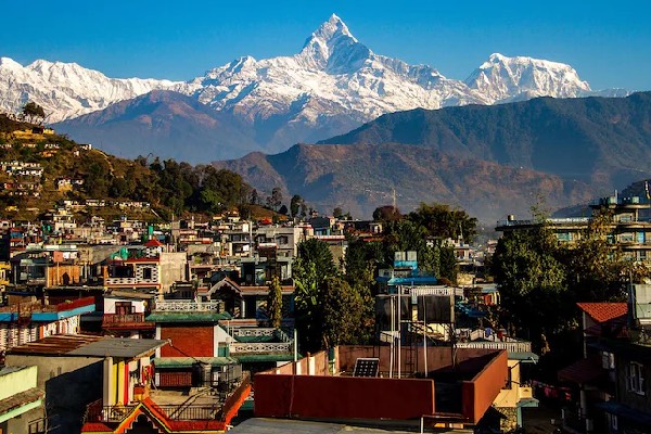 பனியில் புதைந்திருந்த இந்திய சுற்றுலா பயணிகள்: நேபாளத்தில் சடலமாக மீட்கப்பட்ட தந்தை, மகள் | Indian Tourists Bodies Buried Under Snow In Nepal