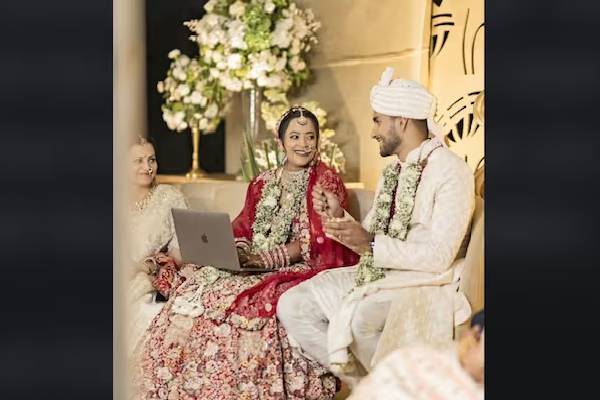 திருமணமான 10 நிமிடத்தில் லேப்டாப்புடன் மணப்பெண்! கடுமையாக விமர்சிக்கும் நெட்டிசன்கள் | Indian Origin Founder Fixing Code At Her Wedding