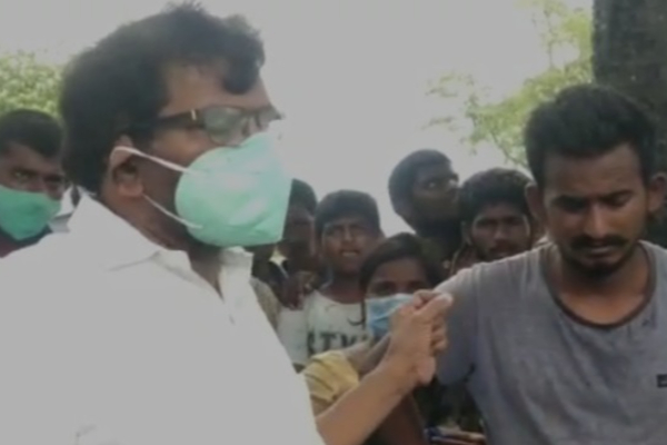 ஆனந்தய்யா தயாரிக்கும் மருந்தை ஏழை-எளிய மக்களுக்கு இலவசமாக வழங்க எதிர்க்கட்சி எம்.எல்.ஏக்கள் கோரிக்கை..! | Andra Nellur Anandhaya Siddha Medicine Forcovid ஆனந்தய்யா தயாரிக்கும் மருந்தை ஏழை-எளிய மக்களுக்கு இலவசமாக வழங்க எதிர்க்கட்சி எம்.எல்.ஏக்கள் கோரிக்கை..! | Andra Nellur Anandhaya Siddha Medicine Forcovid