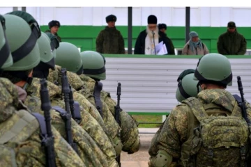 தமது விந்தணுக்களை சேமிக்க அலைமோதும் ரஷ்ய வீரர்கள்!