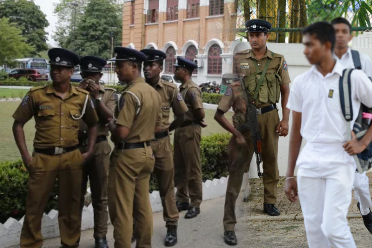 தென்னிலங்கையில் மாணவர்களுக்கு இடையில் கடும் மோதல் - ஒருவர் மரணம் | Students Fight One Student Dead