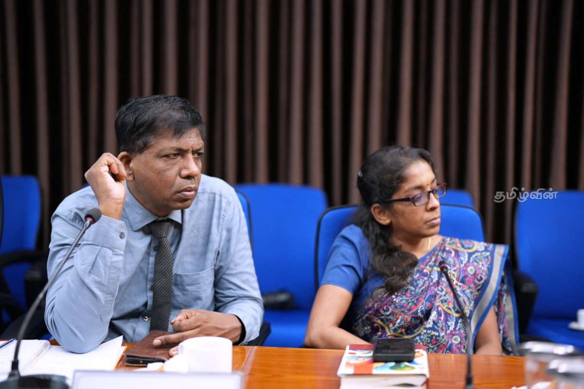 பால் - இறைச்சி தொடர்பான பெறுமதிசேர் முடிவுப் பொருள் உற்பத்தி: ஒத்துழைப்பை எதிர்பார்க்கும் வடக்கு ஆளுநர் | Northern Governer N Vethanayahan Statement பால் - இறைச்சி தொடர்பான பெறுமதிசேர் முடிவுப் பொருள் உற்பத்தி: ஒத்துழைப்பை எதிர்பார்க்கும் வடக்கு ஆளுநர் | Northern Governer N Vethanayahan Statement