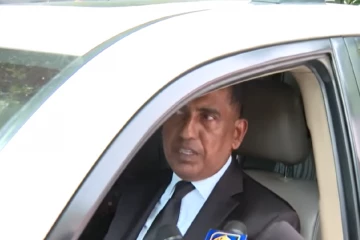 මේගොල්ලන්ට තියෙන එකම නිවුස් එක තමයි රිමාන්ඩ් කරන එක..​ ජනාධිපතිතුමාත් රට වටේ ගිහිල්ලා ඒකනේ කියන්නේ - ජොන්ස්ටන්ට යකා වැහෙයි