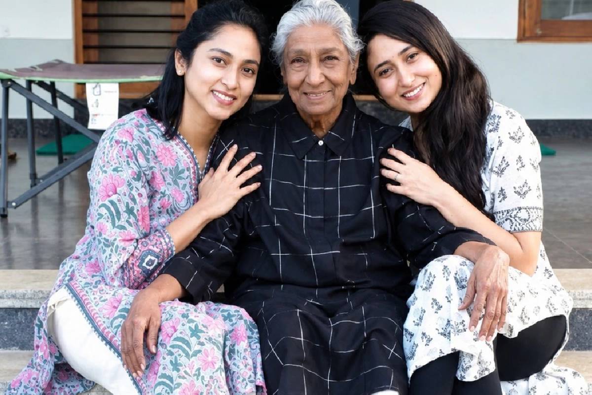 பாடகி ஜானகி இறப்பிலும் மோசமான ட்ரோல்!! பேத்தி அப்சரா பதிலடி... | Singer Janaki Granddaughter Apsara Bad Criticism பாடகி ஜானகி இறப்பிலும் மோசமான ட்ரோல்!! பேத்தி அப்சரா பதிலடி... | Singer Janaki Granddaughter Apsara Bad Criticism