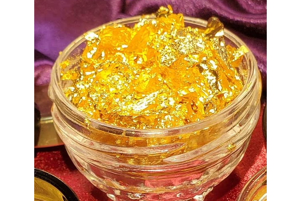மிக சூட்சுகமான முறையில் கடத்தப்பட்ட பெரும் தொகை தங்கம்! | A Huge Amount Of Gold Smuggled