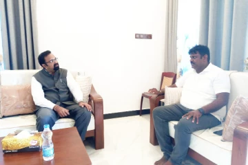 சார்ள்ஸ் நிர்மலநாதனுக்கும் இந்திய தூதரகத்தின் அதிகாரிக்கும் இடையில் சந்திப்பு