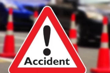 ඩිෆෙන්ඩරයක් ගසක ගැටෙයි - අනතුරින් හමුදා සෙබළෙකු ජිවිතක්ෂයට..