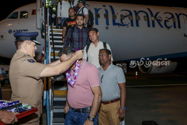 கெஹெல்பத்தர பத்மே உள்ளிட்டோர் கைது! இந்தோனேசிய பொலிஸாருக்கு இலங்கையில் அதியுயர் கௌரவம் | Kehelbaddara Padme Arrested