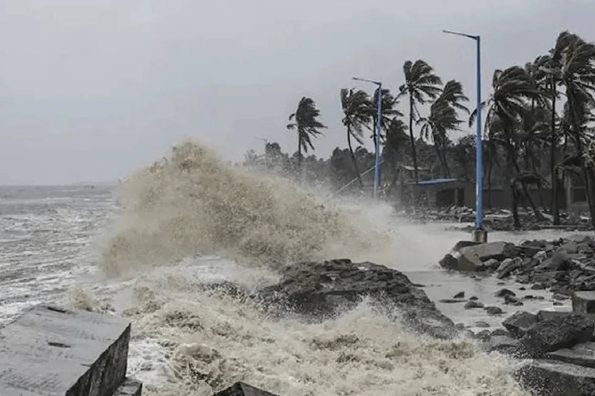 யாழ்ப்பாணம்–பேருவளை கடற்பகுதிக்கு எச்சரிக்கை ; மீனவர்களே அவதானம் | Warning Issued Jaffna Beruwala Sea Area Fishermen யாழ்ப்பாணம்–பேருவளை கடற்பகுதிக்கு எச்சரிக்கை ; மீனவர்களே அவதானம் | Warning Issued Jaffna Beruwala Sea Area Fishermen