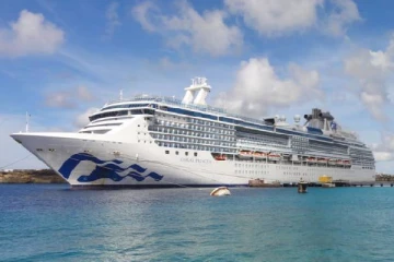 கோரல் பிரின்சஸ் சொகுசு கப்பலில் பரவிய கொரோனா பாதிப்பு!