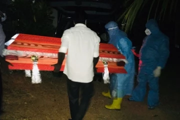 ஊடகவியலாளர் பிரகாஷின் பூதவுடல் சுகாதார முறைப்படி தகனம்