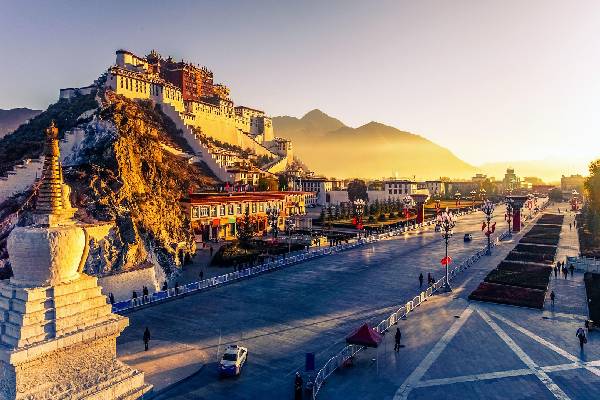 உலகின் இந்த இடங்களுக்கு மேல் விமானங்கள் பறக்க தடையா! ஏன்னு தெரியுமா? | What Is The No Fly Zone For Planes And Why