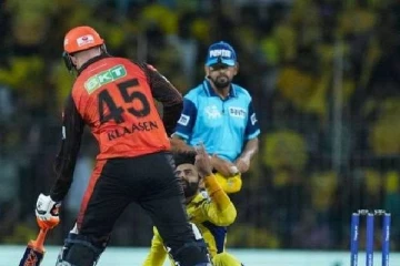 உனக்கு அவ்ளோதான் லிமிட்.. சீறிய ஜடேஜா : கூல் செய்த தோனி