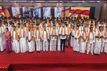 இராஜினாமா செய்ய தயாராகும் தவெக 107 சட்டமன்ற உறுப்பினர்கள்; இந்திய ஊடகங்கள் தகவல்