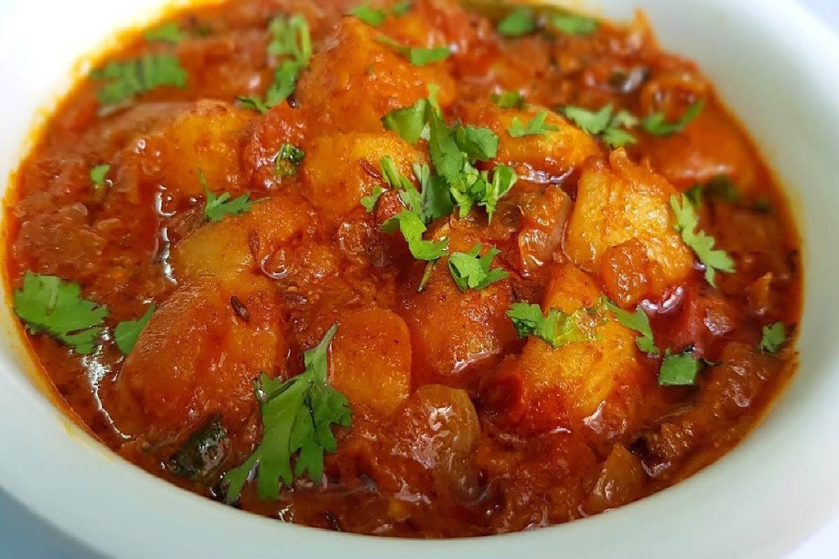 வீட்டிலேயே ஹோட்டல் ஸ்டைல் உருளைக்கிழங்கு குருமா... பண்ணலாமா? | Tasty Potato Kurma Recipe In Tamil வீட்டிலேயே ஹோட்டல் ஸ்டைல் உருளைக்கிழங்கு குருமா... பண்ணலாமா? | Tasty Potato Kurma Recipe In Tamil
