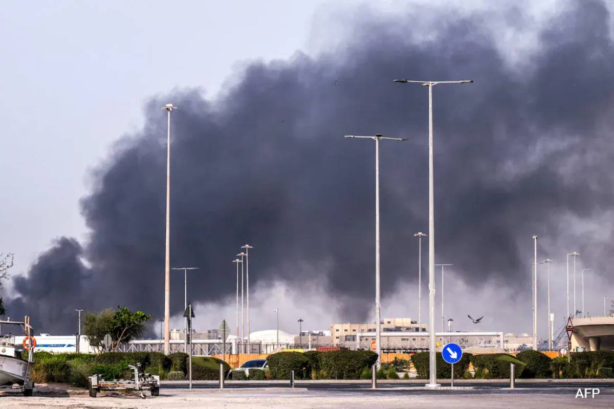 ஈரான் போர்: அபுதாபியில் ஐந்து இந்தியர்கள் காயம் | 5 Indians Injured In Abu Dhabi Iran Missile Attack