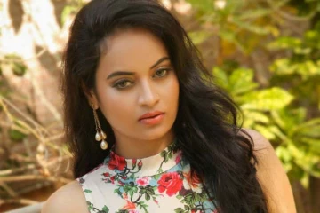 உயிரோடு இருப்போனா என்று தோன்றியது: சுஜா வருணிக்கு நடந்தது என்ன?