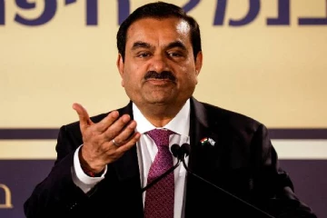 இந்த வருடம் கௌதம் அதானி வாங்கிய சம்பளம் எவ்வளவு?