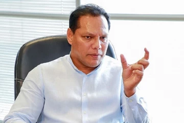 "..එකම කුට්ටම ඇනීමෙන් ප්‍රශ්නෙ විසඳෙන්නෙ නෑ.." දයාසිරිගෙන් සැර කතාවක්..!