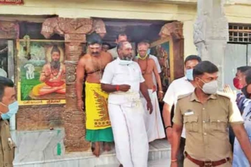பழனி முருகன் கோவிலில் திடீரென வழிபாடு நடத்திய அமைச்சர் - காரணம் என்ன?