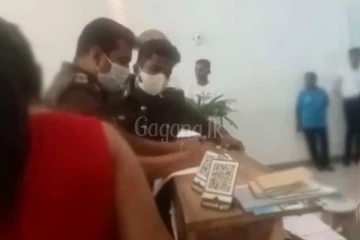 ළමුන් 40කට ආහාර විෂ වෙයි..හෝටල් 05කට නඩු..