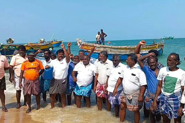 போராட்டத்தில் ஈடுபட்ட ராமேஸ்வரம் மீனவர்கள்! விளக்கமறியலில் நீடிப்பு | India Fishermen Struggle Sri Lanka