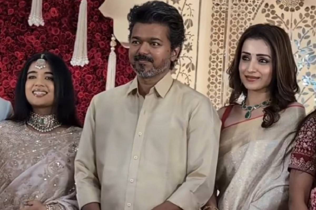 த்ரிஷாவுடன் ஒன்றாக வந்த விஜய் - ஆதங்கத்தை வெளிப்படுத்திய விஜய் ஆதரவு நடிகை | Sanam Shetty Disappoints Vijay Appears With Trisha