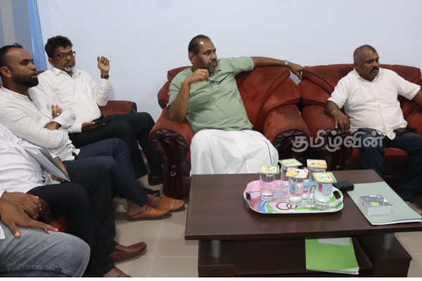கிண்ணியா நகர சபை தவிசாளர்- கஜேந்திர குமார் எம். பி இடையே சந்திப்பு | Gajendrakumar Mp Meet Chairman Of Kinniya