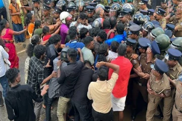 யாழ்.நல்லூரில் கடும் பதற்றம்: காணாமலாக்கப்பட்டோரின் உறவுகள் - பொலிஸாருக்கும் இடையே முறுகல்