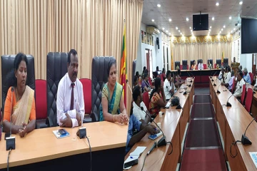 யாழில் வேகமாக பரவிவரும் பூச்சிகளை கட்டுப்படுத்துவது தொடர்பில் விசேட கலந்துரையாடல் (Photos)