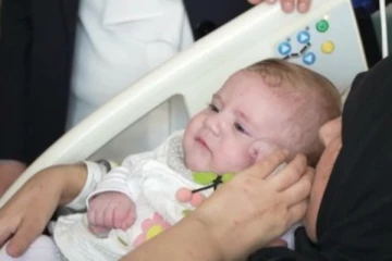 තුර්කි කම්පනයෙන් දිවිබේරාගත් මාස දෙකේ බිළිඳාගේ මව සොයාගැනේ