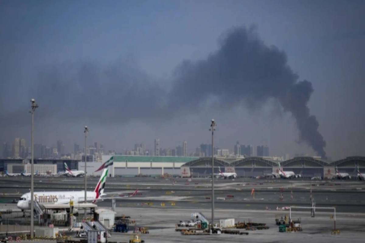டுபாய் சர்வதேச விமான நிலையத்திற்கருகில் வெடிப்பு | Explosion Over Dubai Airport