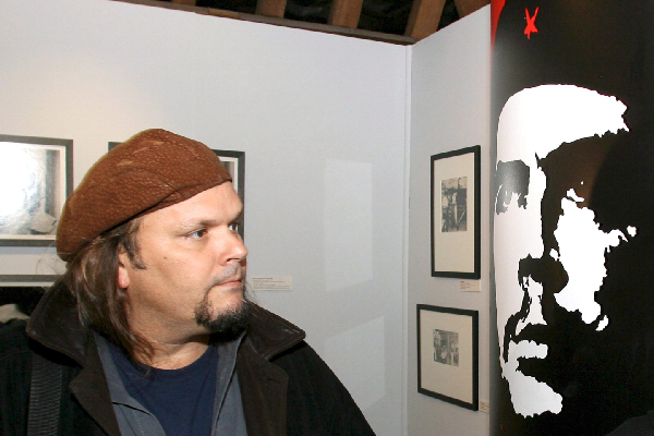 உலகின் பிரபல புரட்சியாளரின் மகன் திடீர் மரணம்! | The World S Famous Revolutionary S Son Died
