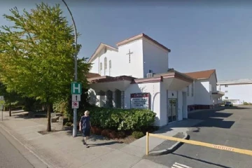 கனடாவில் தேவாலயம் சென்ற 40 பேர்களுக்கு பாதிப்பு... 11 பேர் மருத்துவமனையில்