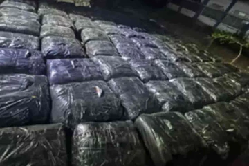 இலங்கைக்கு கடத்த முயன்ற பீடி இலைகள் பறிமுதல்