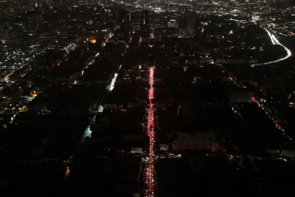 தீ விபத்தினால் இருளில் மூழ்கிய சான் பிரான்சிஸ்கோ | San Francisco Plunged Into Darkness