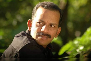 பிரபல இயக்குநர் தாமிரா கொரோனாவால் உயிரிழந்தார்