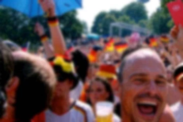 நாடு முழுவதும் சுற்ற மாதம் ரூ.750 மட்டும் போதும்...முக்கிய நாட்டின் அசத்தல் திட்டம்