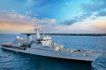 இந்திய கடற்படை கப்பல் ஷார்தா கொழும்புக்கு வருகை