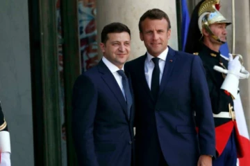 பிரான்ஸ் ஜனாதிபதி தேர்தலில் மேக்ரானுக்கு உக்ரைன் ஜனாதிபதி முதல் புடின் விமர்சகர் வரை பேராதரவு