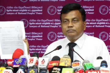 பெரமுனவிடம் 1000 கோடி ரூபா நட்டஈடு கோரும் பிரதி அமைச்சர்!