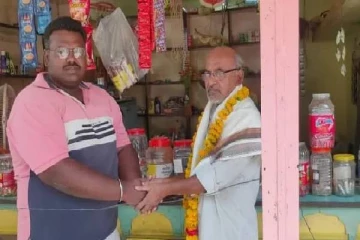 பெட்டிக்கடை வைத்து மருத்துவராக்கிய தந்தைக்கு.. மகன் கொடுத்த வியக்க வைக்கும் பரிசு