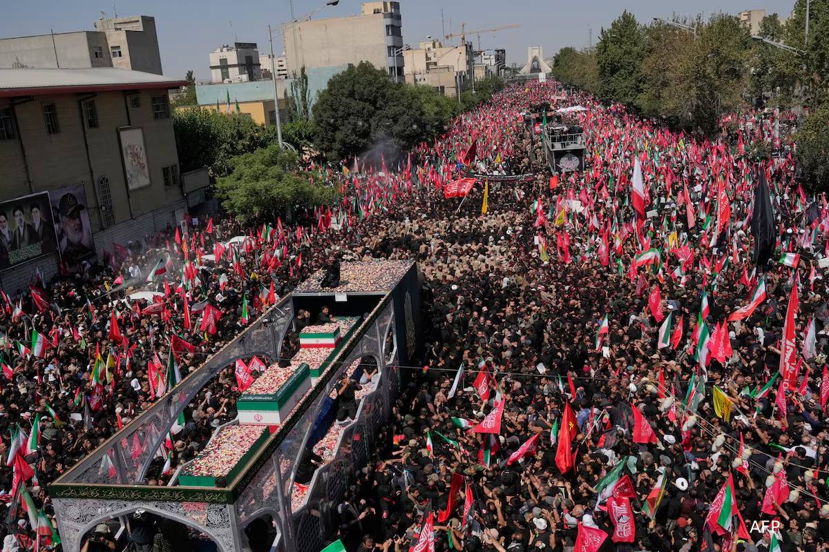 கமேனியின் உடலை மஷ்ஹத்தில் அடக்கம் செய்வது ஏன்? | Why Mashhad Chosed As Khamenei Final Resting Place